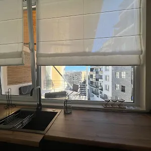 Cozy And Bright Apt W/ Veranda Тбилиси